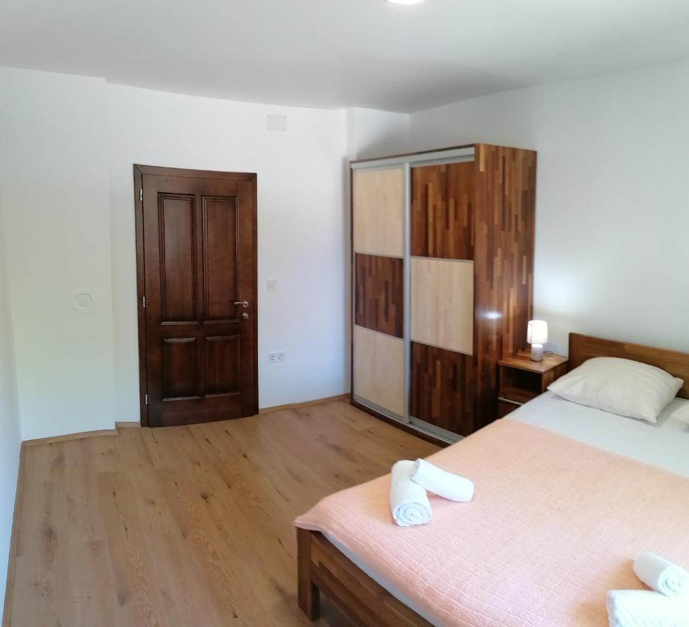 Apartment "B" 50 M From The Beach Zadar Exterior foto
